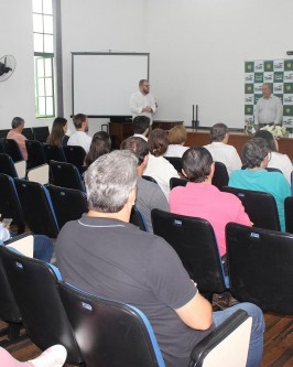 Adriano Becker é empossado, interinamente, prefeito de São Ludgero - Foto 9