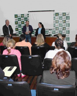 Patrícia Maia é eleita presidente do CMDCA de São Ludgero - Foto 2