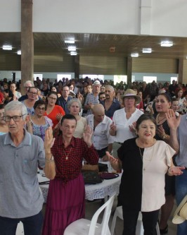Tradicional Festa Junina da Melhor Idade regada a muita alegria, dança e música - Foto 49