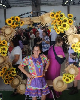 Tradicional Festa Junina da Melhor Idade regada a muita alegria, dança e música - Foto 14