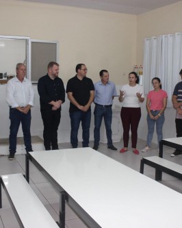 Inauguradas melhorias na cozinha e refeitório do CEI Dom Gregório Warmeling - Foto 6