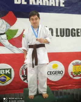 Associação Guerreiros do Sul campeã da 21ª Copa Best Of The Best de Karatê - Foto 5
