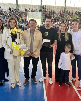 Ginásio Municipal Artur Buss é oficialmente inaugurado em São Ludgero - Foto 14 Ginásio Municipal Artur Buss é oficialmente inaugurado em São Ludgero - Foto 14