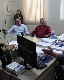 Deputada Federal, Geovania de Sá, visita São Ludgero e oficializa a liberação de R$ 300 mil - Foto 1 Deputada Federal, Geovania de Sá, visita São Ludgero e oficializa a liberação de R$ 300 mil - Foto 1
