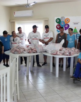 Escola Especial da Apae de São Ludgero recebe 200 quilos de carne suína dos produtores independentes - Foto 8 Escola Especial da Apae de São Ludgero recebe 200 quilos de carne suína dos produtores independentes - Foto 8