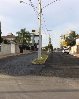 Trabalhos seguem para pavimentação asfáltica da Avenida Nicolau Gesing - Foto 3 Trabalhos seguem para pavimentação asfáltica da Avenida Nicolau Gesing - Foto 3