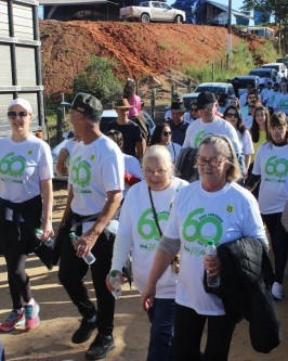 Mais de 480 pessoas participaram da caminhada alusiva aos 60 anos de São Ludgero - Foto 28 Mais de 480 pessoas participaram da caminhada alusiva aos 60 anos de São Ludgero - Foto 28