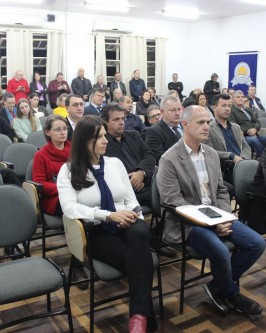 Um misto de alegria e emoção na entrega da Ordem de Serviço para reforma e ampliação da EEB São Ludgero - Foto 2 Um misto de alegria e emoção na entrega da Ordem de Serviço para reforma e ampliação da EEB São Ludgero - Foto 2