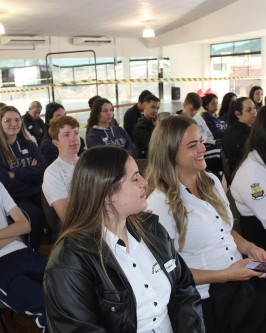 Com grande número de participantes está acontecendo a 12ª Conferência Municipal dos Direitos da Criança e do Adolescente - Foto 14 Com grande número de participantes está acontecendo a 12ª Conferência Municipal dos Direitos da Criança e do Adolescente - Foto 14