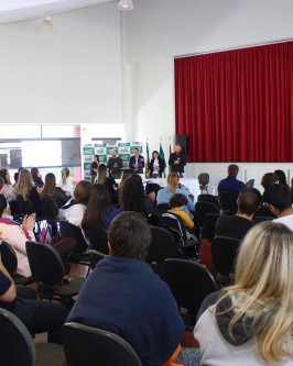 Com grande número de participantes está acontecendo a 12ª Conferência Municipal dos Direitos da Criança e do Adolescente - Foto 3 Com grande número de participantes está acontecendo a 12ª Conferência Municipal dos Direitos da Criança e do Adolescente - Foto 3