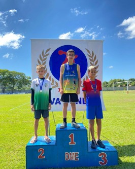 São Ludgero conquista 12 medalhas no Campeonato Regional de Atletismo - Foto 5 São Ludgero conquista 12 medalhas no Campeonato Regional de Atletismo - Foto 5