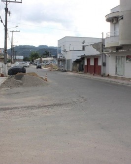 Trabalhos seguem na construção do passeio público padronizado e com acessibilidade na rua Antônio Schlickmann - Foto 8 Trabalhos seguem na construção do passeio público padronizado e com acessibilidade na rua Antônio Schlickmann - Foto 8