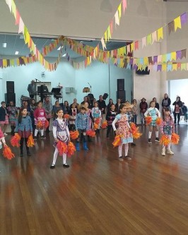 Alegria, delicioso café, trajes e danças típicas marcaram a Tradicional Festa Junina da Terceira Idade - Foto 12 Alegria, delicioso café, trajes e danças típicas marcaram a Tradicional Festa Junina da Terceira Idade - Foto 12