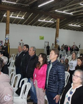 Lindas apresentações dos alunos da Apae de São Ludgero no XII Festival Regional Nossa Arte - Foto 1 Lindas apresentações dos alunos da Apae de São Ludgero no XII Festival Regional Nossa Arte - Foto 1