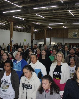 Lindas apresentações dos alunos da Apae de São Ludgero no XII Festival Regional Nossa Arte - Foto 2 Lindas apresentações dos alunos da Apae de São Ludgero no XII Festival Regional Nossa Arte - Foto 2