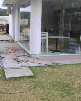 Obras estão sendo refeitas na sede do Cras de São Ludgero pela BF Construções diante de vários problemas de infiltrações - Foto 4 Obras estão sendo refeitas na sede do Cras de São Ludgero pela BF Construções diante de vários problemas de infiltrações - Foto 4