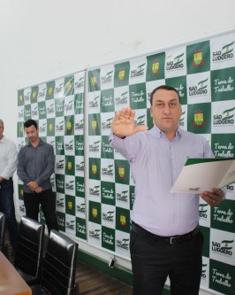 Alexandre Pereira já está no comando da Gestão Municipal de São Ludgero - Foto 9 Alexandre Pereira já está no comando da Gestão Municipal de São Ludgero - Foto 9