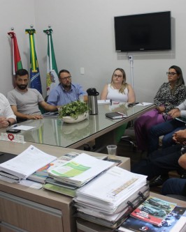 Reunião entre prefeito Iba e Secretários Municipais alinha ações para o ano de 2024 - Foto 1 Reunião entre prefeito Iba e Secretários Municipais alinha ações para o ano de 2024 - Foto 1