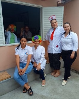 Doutores da Alegria visitam pacientes acamados em São Ludgero - Foto 4 Doutores da Alegria visitam pacientes acamados em São Ludgero - Foto 4