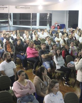 Mais de 360 pais, responsáveis e professores marcaram presença na 3ª edição do evento Família na Escola - Foto 23 Mais de 360 pais, responsáveis e professores marcaram presença na 3ª edição do evento Família na Escola - Foto 23