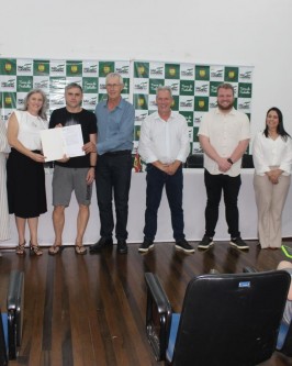 Um total de 11 títulos de propriedade foram entregues para famílias do bairro Nossa Senhora Aparecida - Foto 13 Um total de 11 títulos de propriedade foram entregues para famílias do bairro Nossa Senhora Aparecida - Foto 13