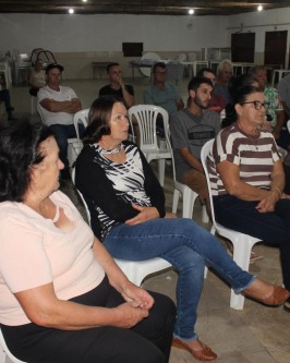 Inaugurada com festa, preparada pela comunidade, a pavimentação asfáltica entre Serrinha e Bom Retiro - Foto 11 Inaugurada com festa, preparada pela comunidade, a pavimentação asfáltica entre Serrinha e Bom Retiro - Foto 11