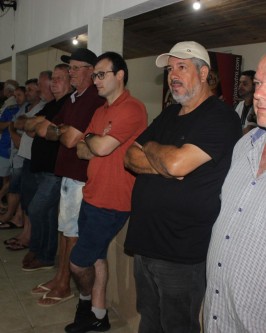 Inaugurada com festa, preparada pela comunidade, a pavimentação asfáltica entre Serrinha e Bom Retiro - Foto 13 Inaugurada com festa, preparada pela comunidade, a pavimentação asfáltica entre Serrinha e Bom Retiro - Foto 13