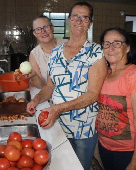 Inaugurada com festa, preparada pela comunidade, a pavimentação asfáltica entre Serrinha e Bom Retiro - Foto 2 Inaugurada com festa, preparada pela comunidade, a pavimentação asfáltica entre Serrinha e Bom Retiro - Foto 2