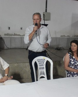 Inaugurada com festa, preparada pela comunidade, a pavimentação asfáltica entre Serrinha e Bom Retiro - Foto 18 Inaugurada com festa, preparada pela comunidade, a pavimentação asfáltica entre Serrinha e Bom Retiro - Foto 18