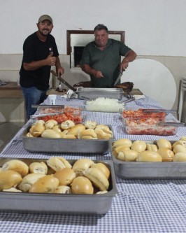 Inaugurada com festa, preparada pela comunidade, a pavimentação asfáltica entre Serrinha e Bom Retiro - Foto 41 Inaugurada com festa, preparada pela comunidade, a pavimentação asfáltica entre Serrinha e Bom Retiro - Foto 41