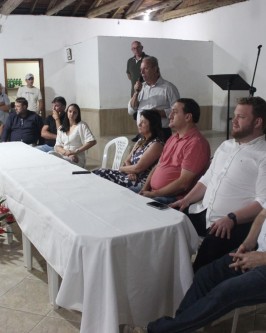 Inaugurada com festa, preparada pela comunidade, a pavimentação asfáltica entre Serrinha e Bom Retiro - Foto 22 Inaugurada com festa, preparada pela comunidade, a pavimentação asfáltica entre Serrinha e Bom Retiro - Foto 22