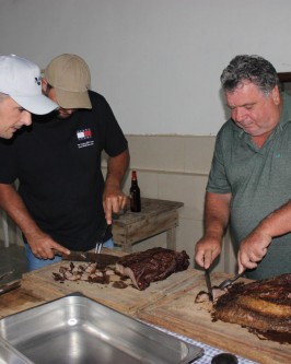 Inaugurada com festa, preparada pela comunidade, a pavimentação asfáltica entre Serrinha e Bom Retiro - Foto 42 Inaugurada com festa, preparada pela comunidade, a pavimentação asfáltica entre Serrinha e Bom Retiro - Foto 42