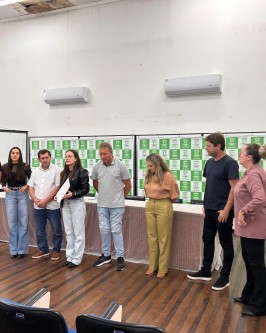 Prefeitura de São Ludgero Assina Ordem de Serviço para Construção da Rua Coberta - Foto 3 Prefeitura de São Ludgero Assina Ordem de Serviço para Construção da Rua Coberta - Foto 3
