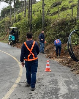 Ampliação da rede de abastecimento de água no acesso ao bairro Bom Retiro entra na fase final - Foto 2 Ampliação da rede de abastecimento de água no acesso ao bairro Bom Retiro entra na fase final - Foto 2