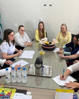 Educação em São Ludgero: Diretoras são reconduzidas à gestão escolar - Foto 13 Educação em São Ludgero: Diretoras são reconduzidas à gestão escolar - Foto 13