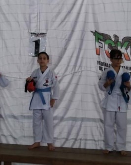 Atletas de São Ludgero brilham no Troféu Tubarão de Karatê e conquistam 35 premiações - Foto 22 Atletas de São Ludgero brilham no Troféu Tubarão de Karatê e conquistam 35 premiações - Foto 22