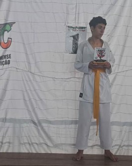 Atletas de São Ludgero brilham no Troféu Tubarão de Karatê e conquistam 35 premiações - Foto 25 Atletas de São Ludgero brilham no Troféu Tubarão de Karatê e conquistam 35 premiações - Foto 25
