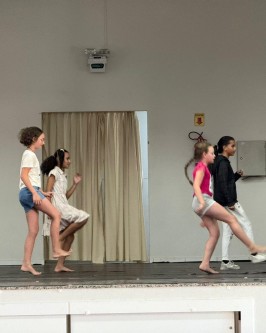 CRAS realizou cerimônia de encerramento das atividades do SCFV 2025 com apresentações culturais e projetos especiais - Foto 56 CRAS realizou cerimônia de encerramento das atividades do SCFV 2025 com apresentações culturais e projetos especiais - Foto 56