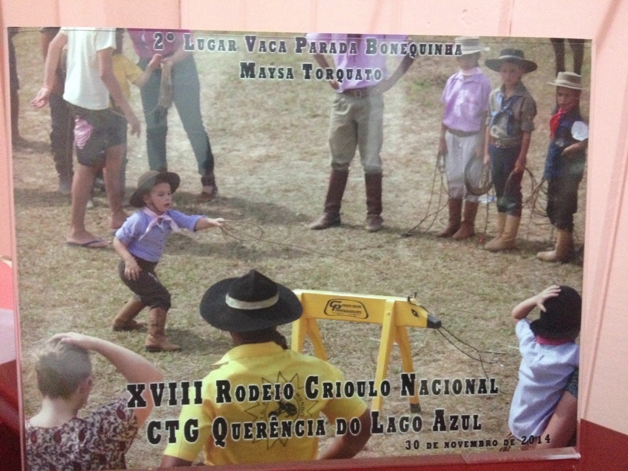 Menina Maysa de apenas 4 anos é uma das atrações do XI Rodeio Crioulo Nacional de São Ludgero