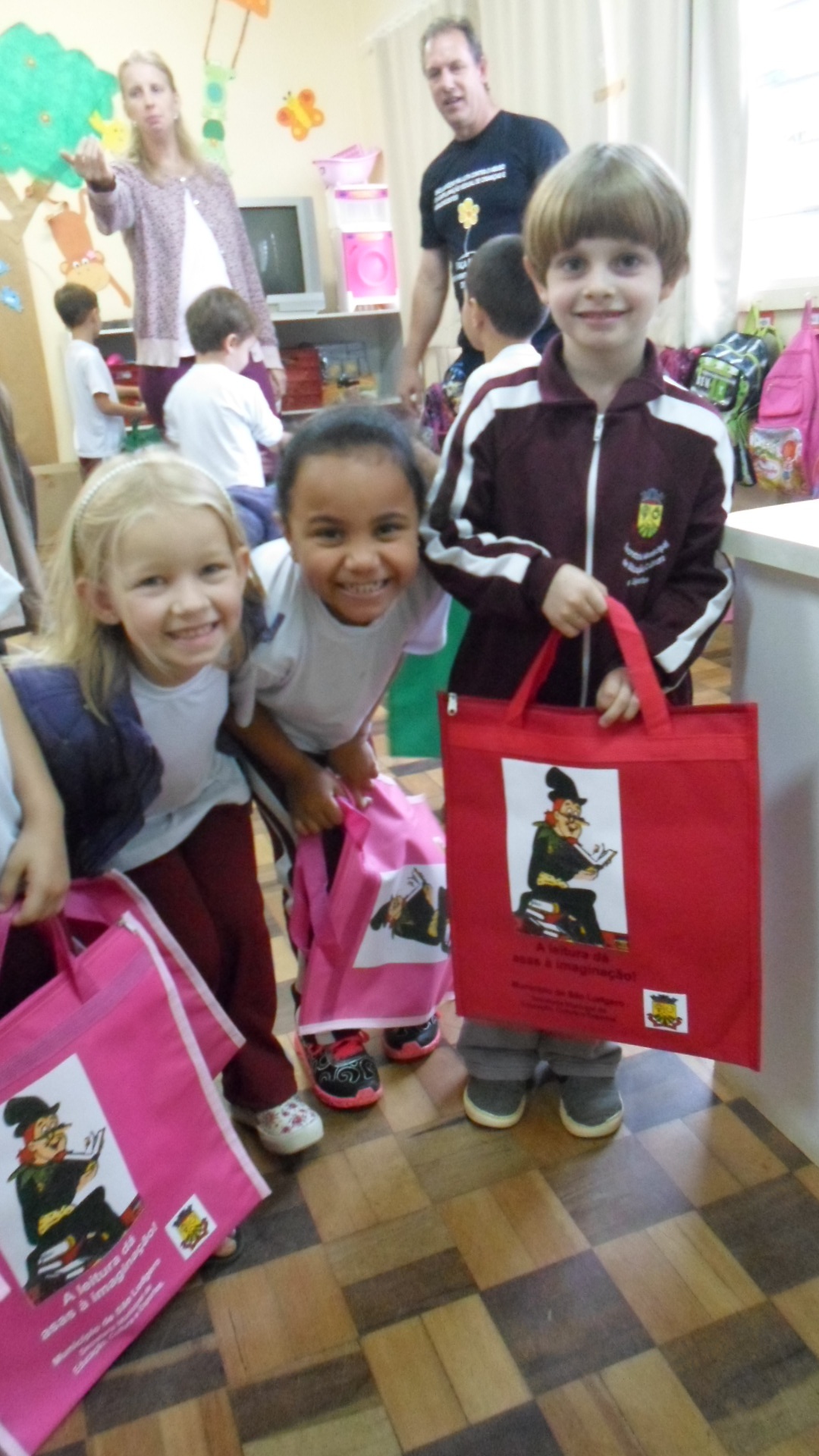 “Livro vai, livro vem. Uma boa leitura sempre cai bem” é um projeto que chega para reforçar o...