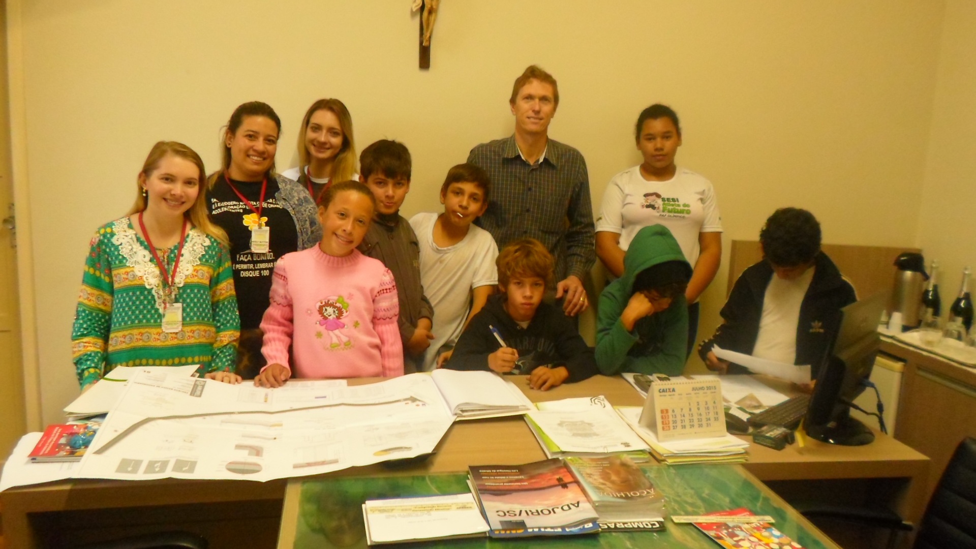 Crianças e adolescentes do SCFV conhecem Câmara de Vereadores, Prefeitura Municipal e Conselho...