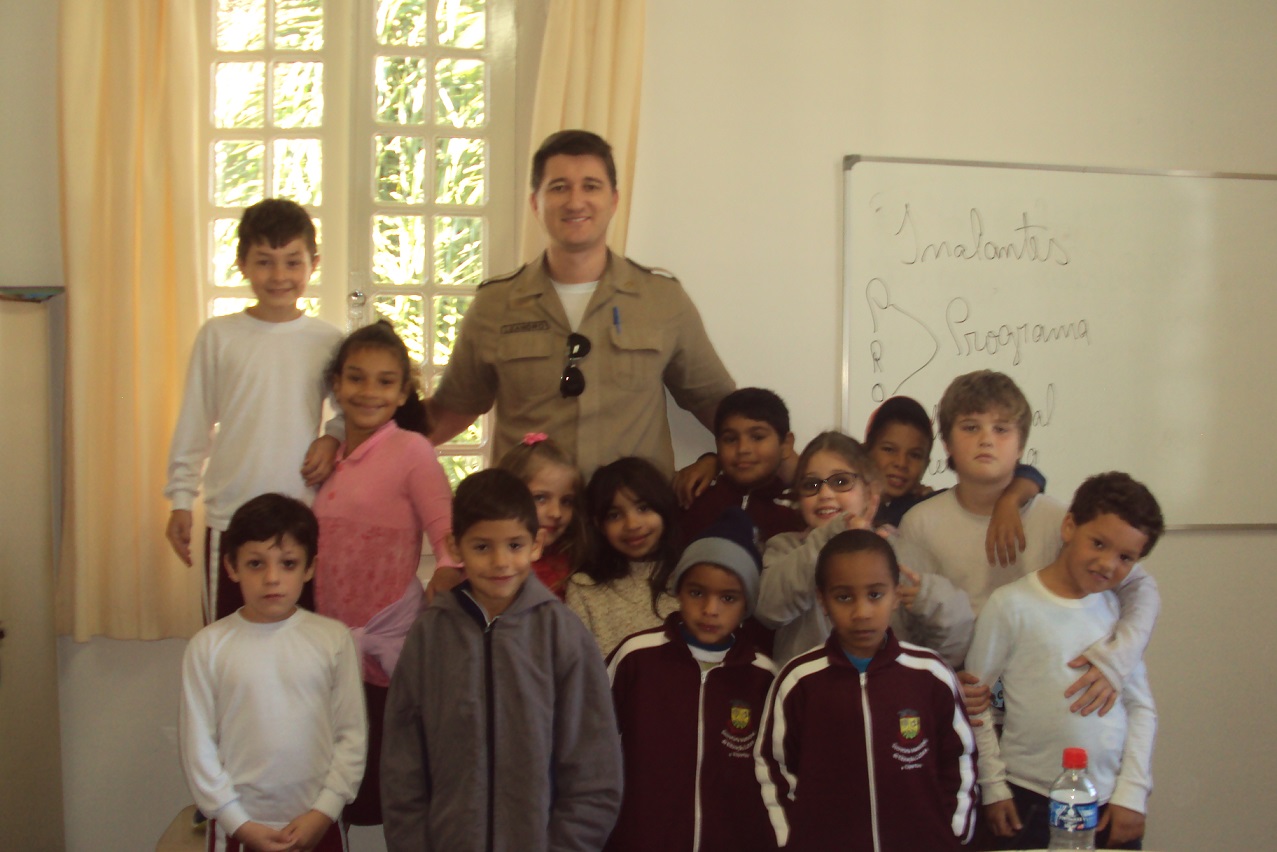 Drogas é tema de palestra realizada no Serviço de Convivência e Fortalecimento de Vínculos