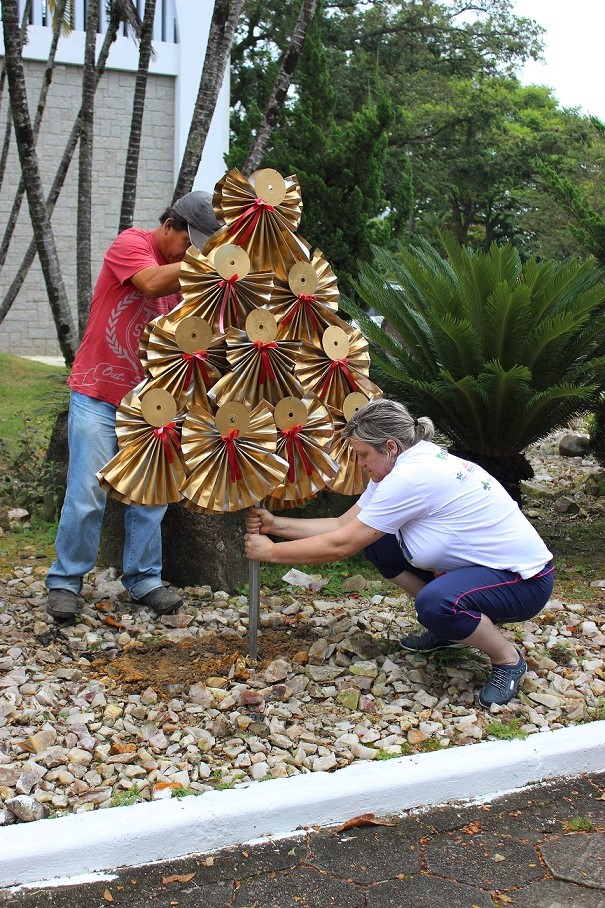 Deixar São Ludgero mais bonita é o que motiva as pessoas que preparam evento para quinta-feira  