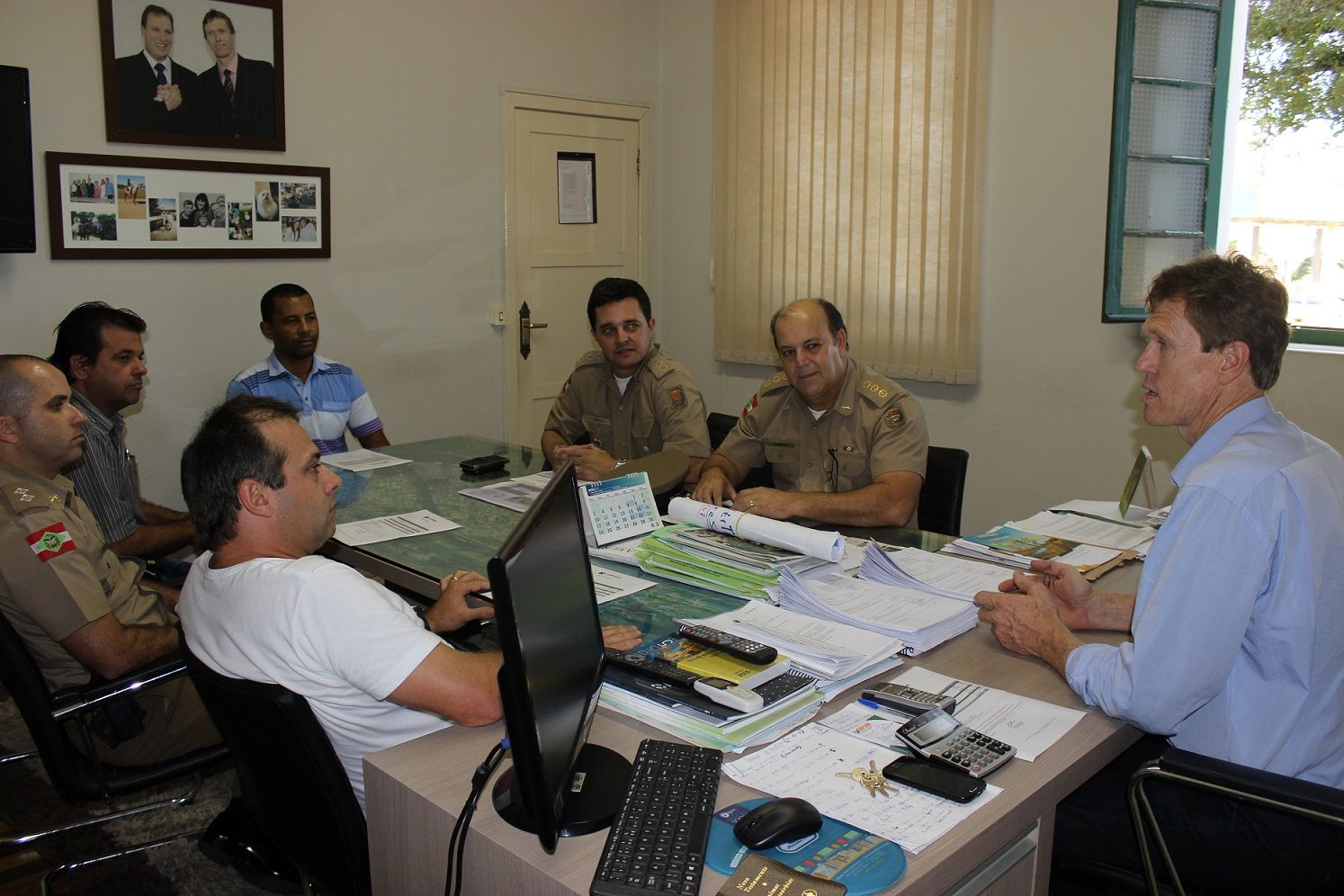 Sala para monitoramento das câmeras de segurança é tema de reunião entre Executivo, Legislativo...