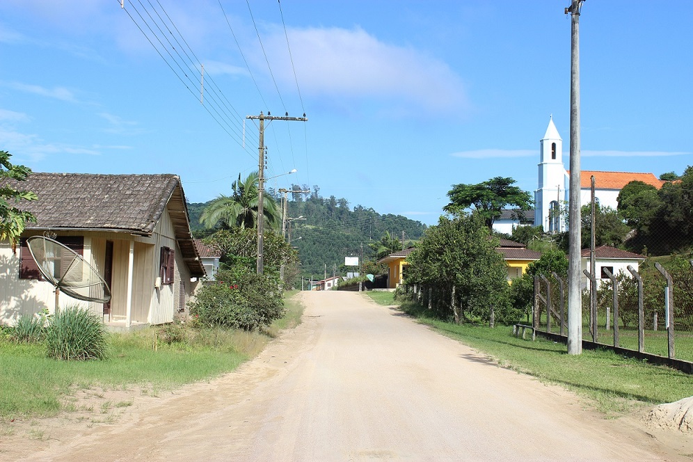 Administração Municipal assina e entrega Ordens de Serviço para pavimentações no valor de R$...