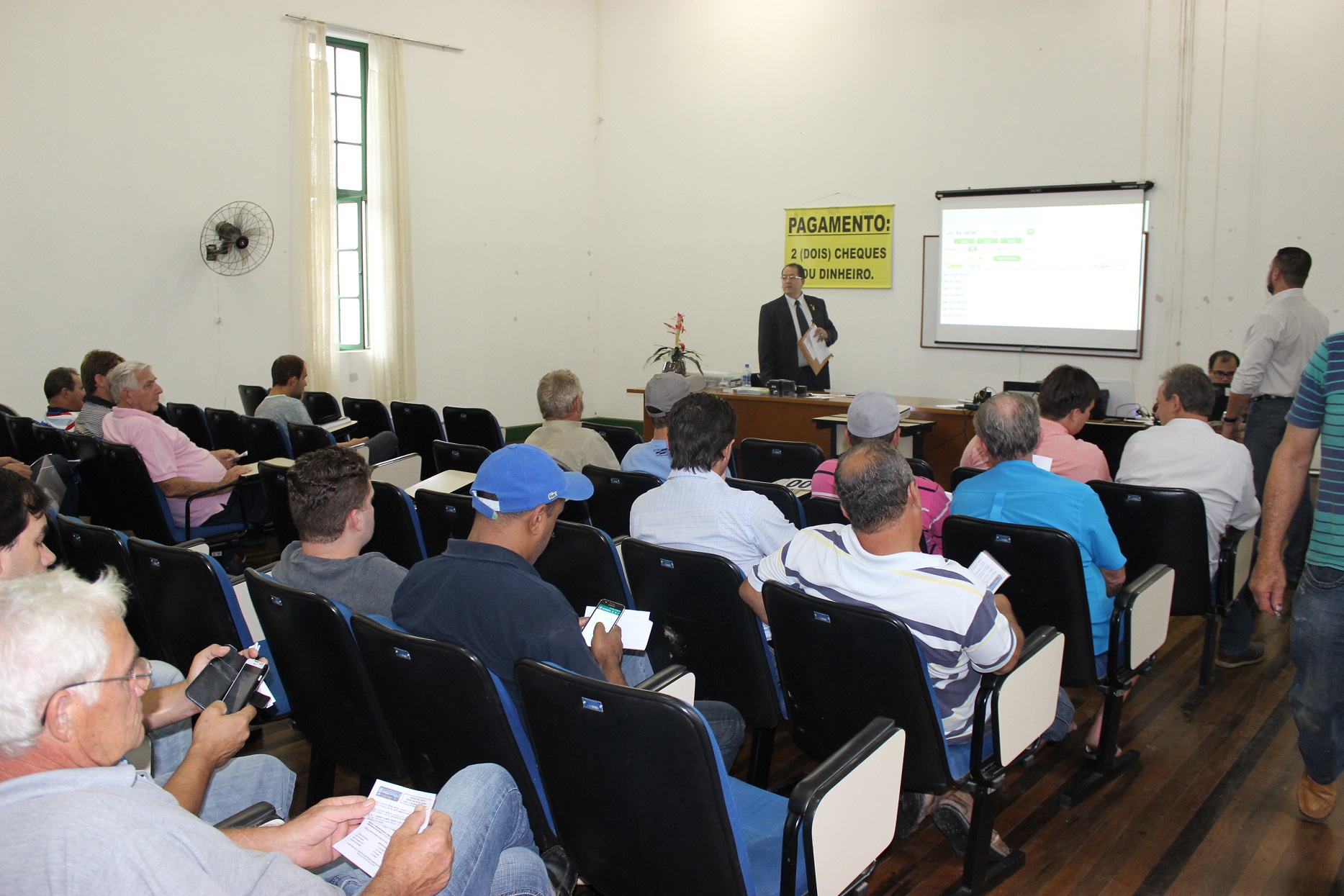 Um total de R$ 78.550,00 foi arrecadado com o Leilão Público realizado pela Administração...