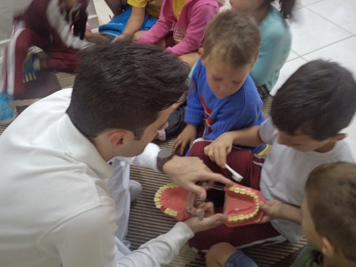 Crianças e adolescentes do SCFV recebem orientações sobre Saúde Bucal