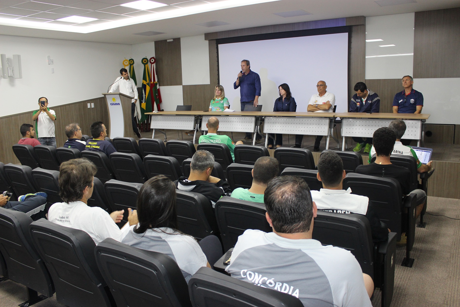 Durante reunião técnica São Ludgero recebe elogios pela estrutura, organização e recepção