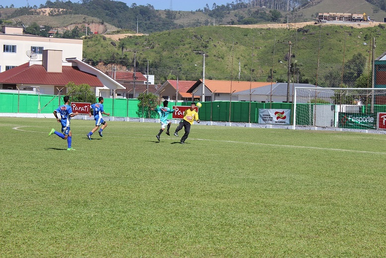São Ludgero vence a primeira no Moleque Bom de Bola
