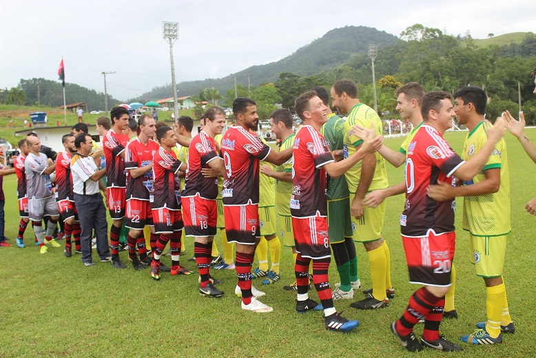 Serrinha, Encosta do Sol e Taipa saem na frente na taça Frederico Warmeling